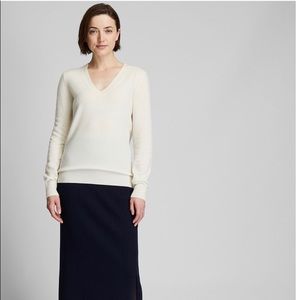 Uniqlo 100% Cashmere Off-white V-neck Sweater